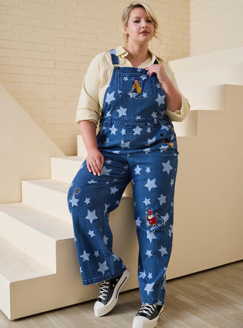 Jardinera de mezclilla con estrellas de Coraline para mujer
