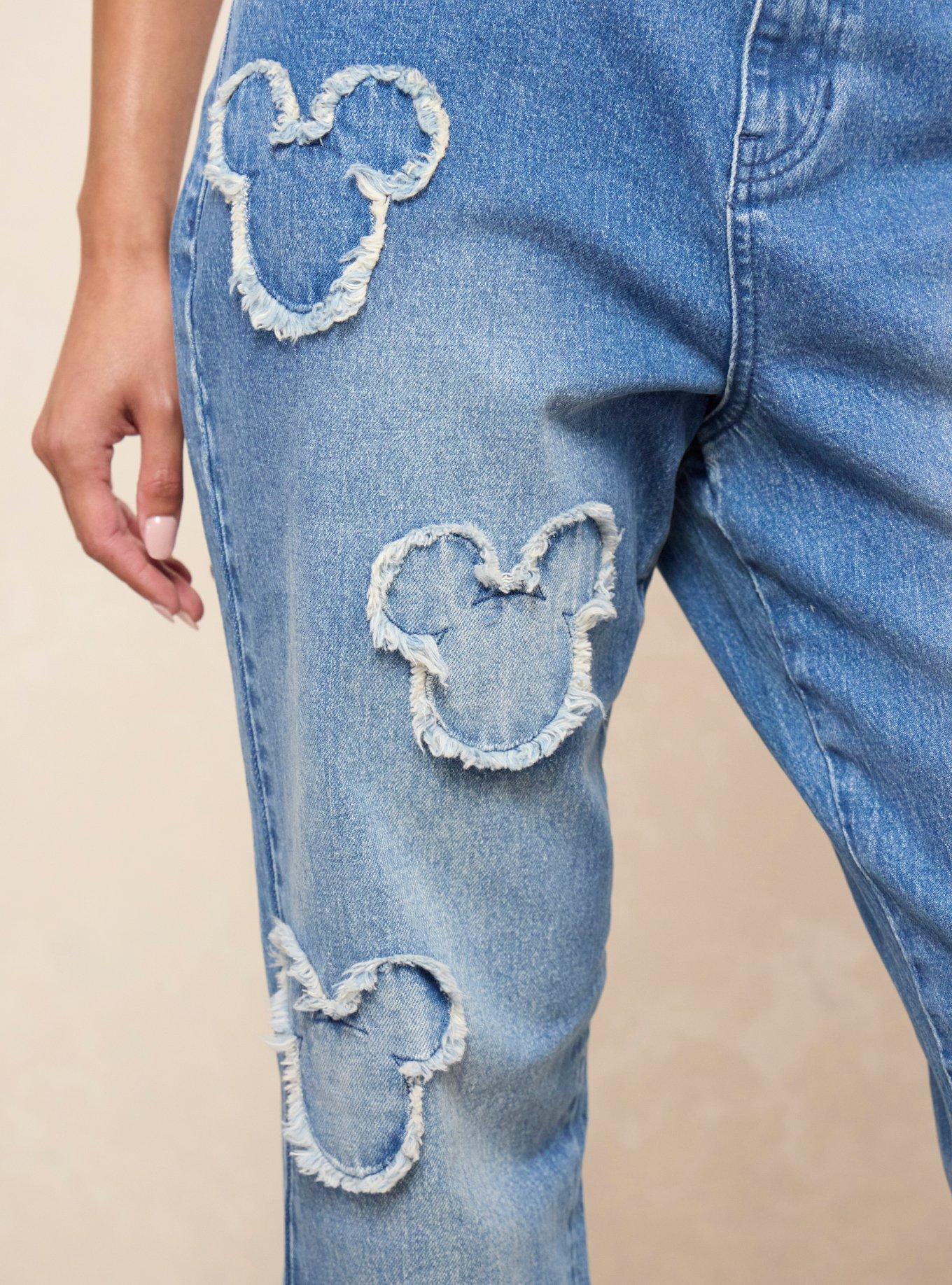 Jeans rectos de tiro alto con parches de Mickey Mouse