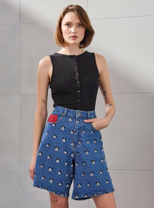 Short de mezclilla estampado Mickey Mouse para mujer