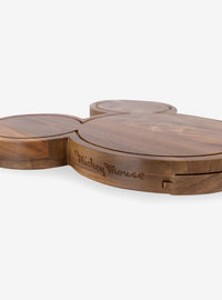 Tabla para quesos de Mickey Mouse con herramientas