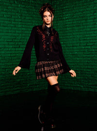Cardigan de Dracula con mangas acampanadas