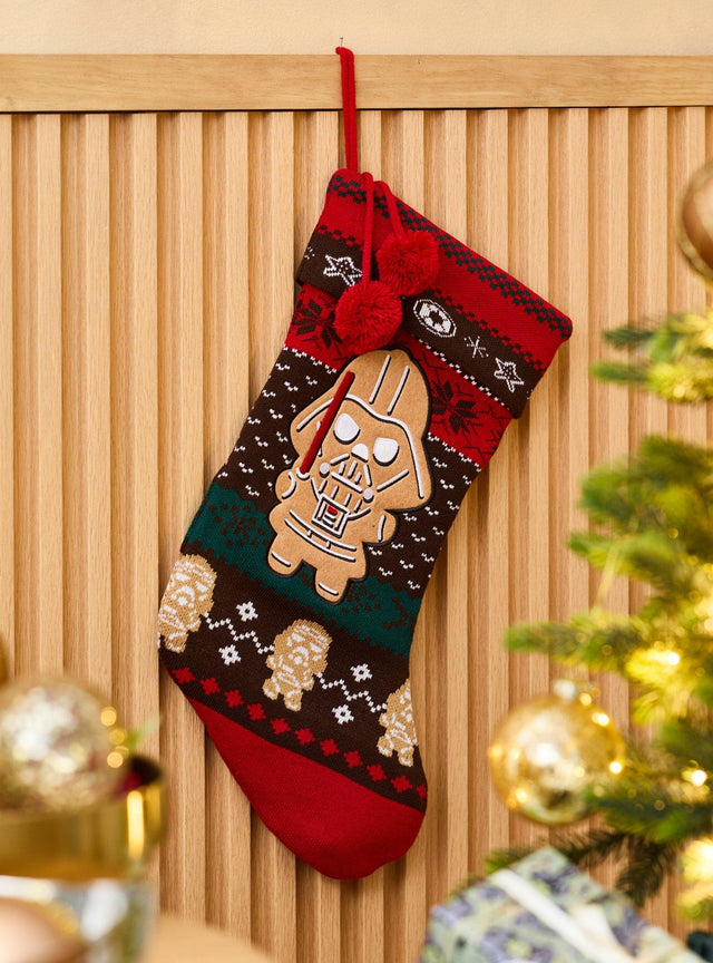 Calcetín navideño tejido de Darth Vader de jengibre