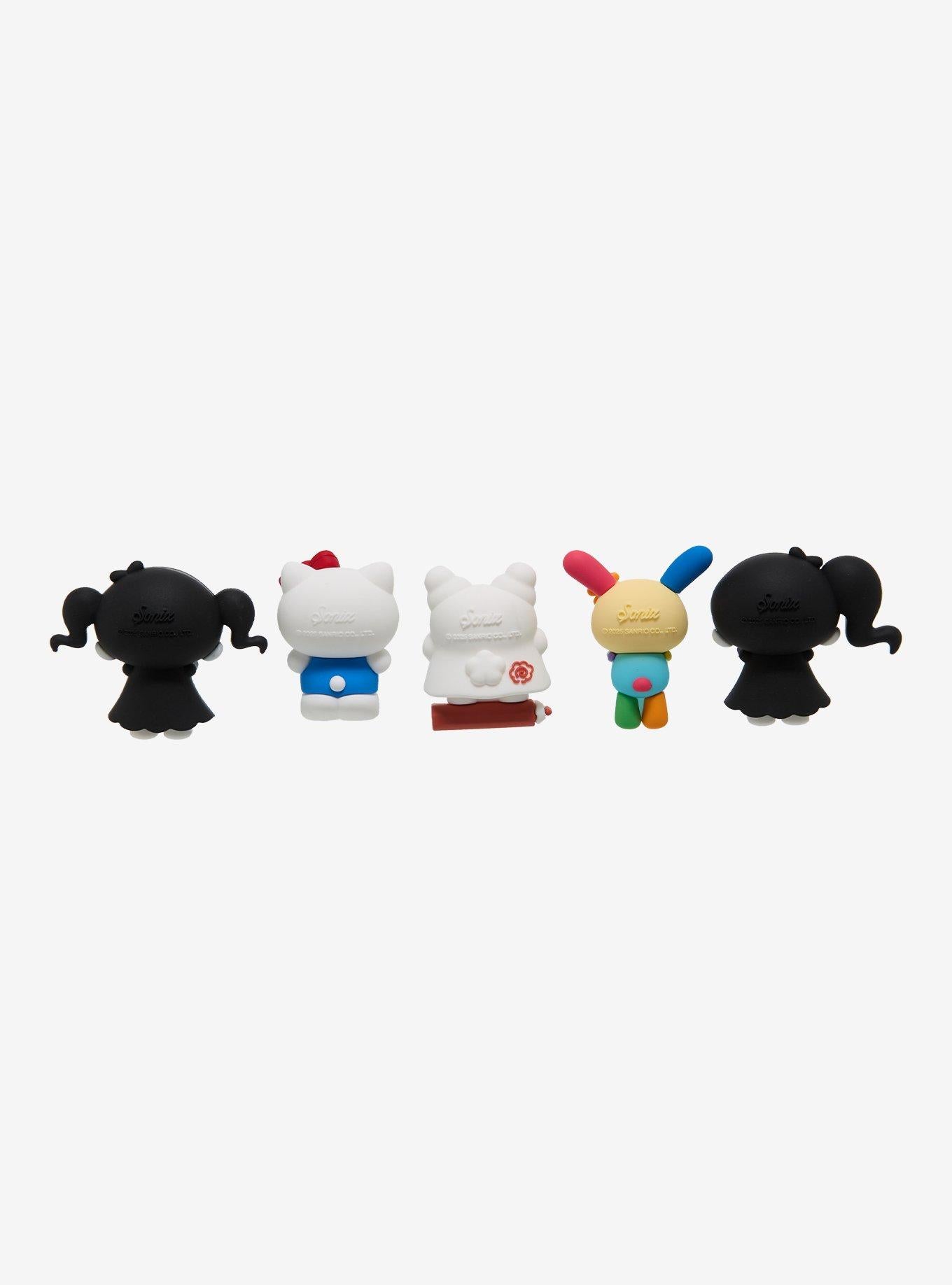 Charm mini de personajes Sanrio en caja sorpresa