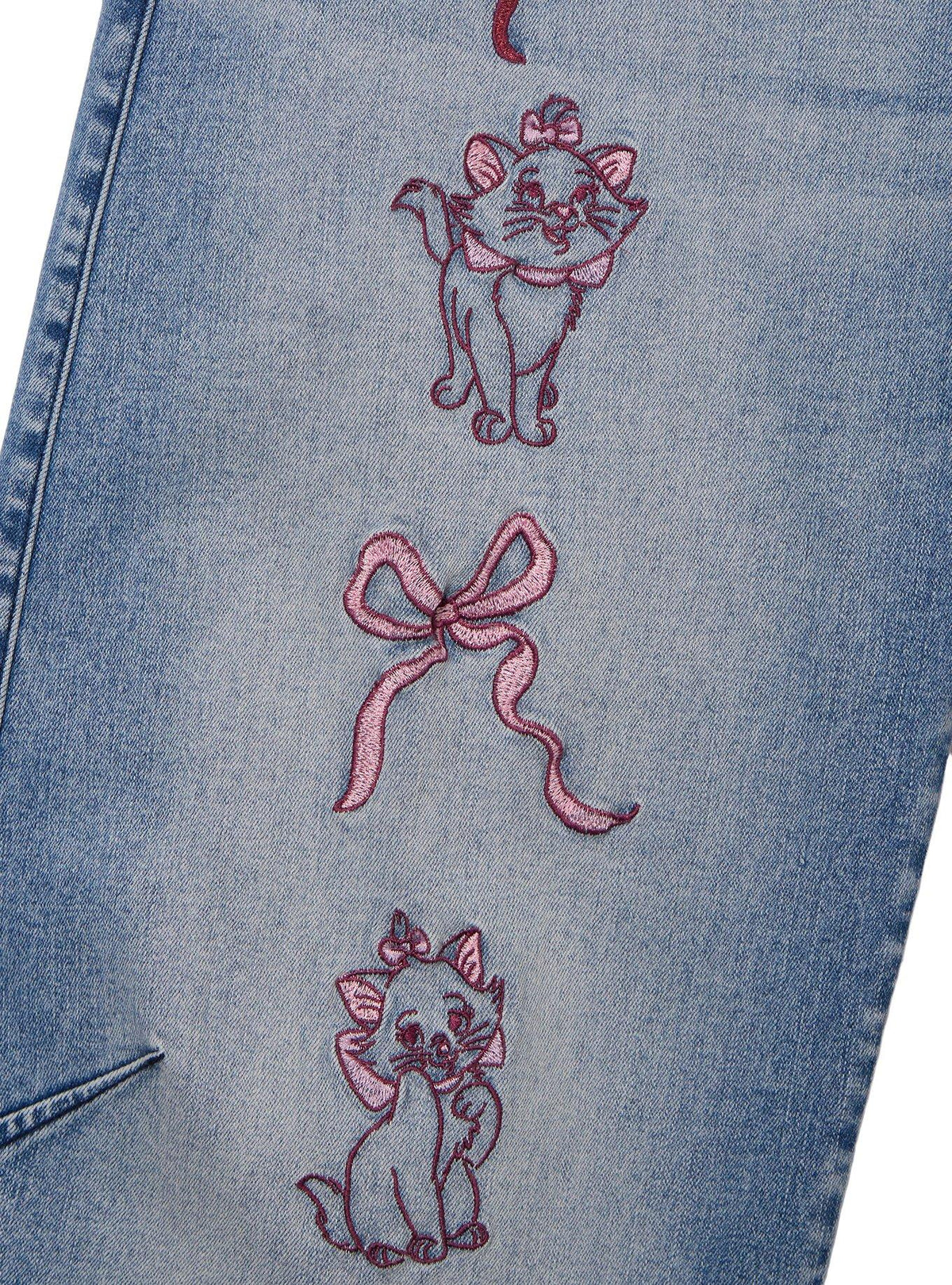 Jeans barrel de mujer Disney The Aristocats con Marie
