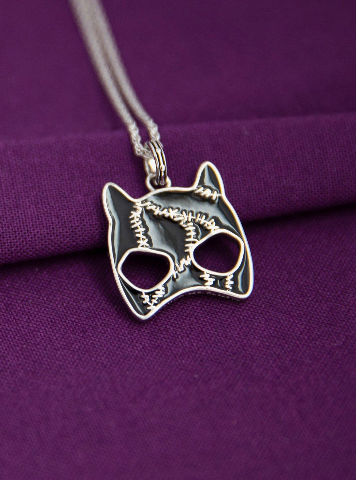 Collar colgante Catwoman Meow de DC x RockLove