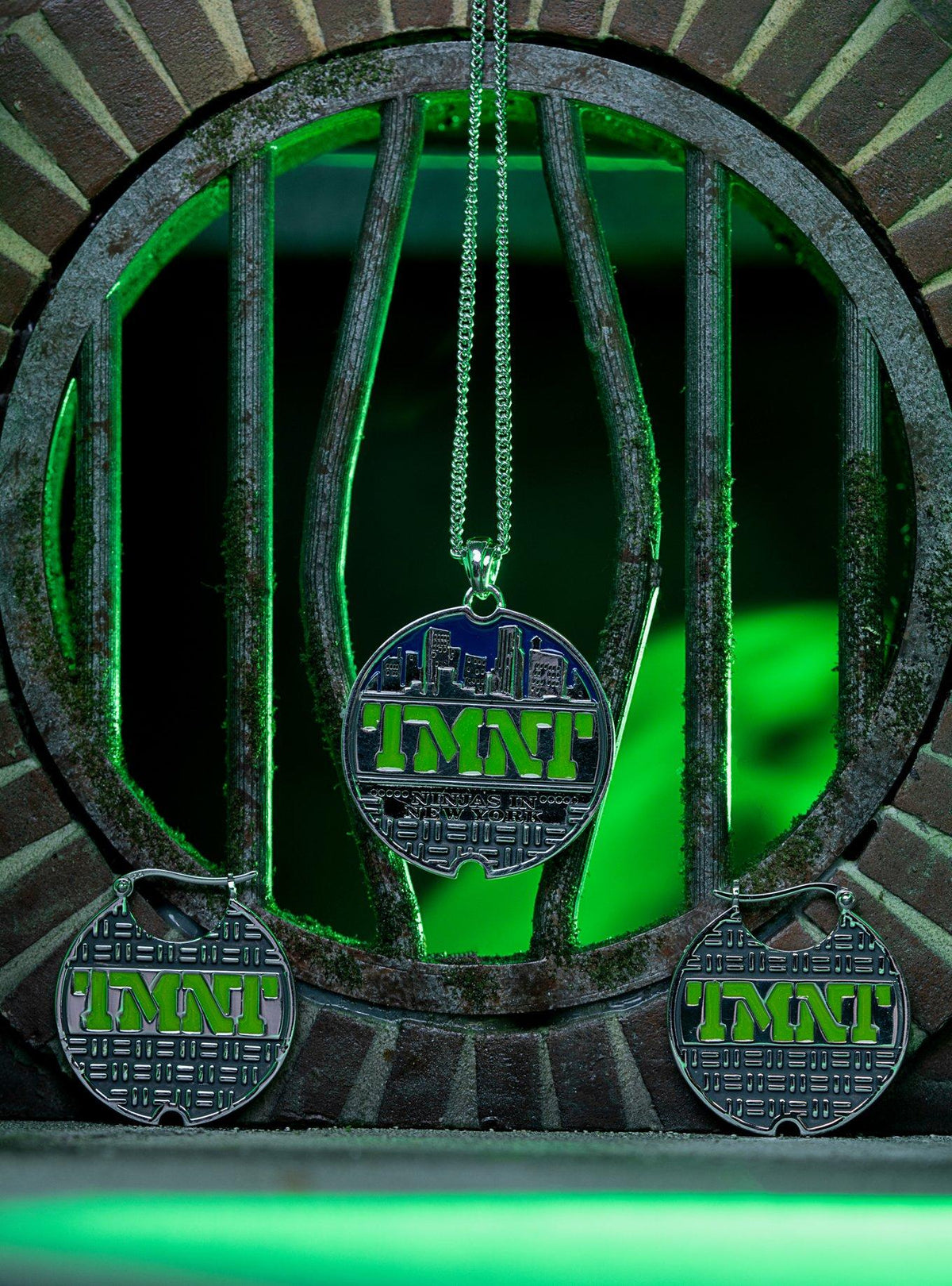 Aros de argolla Teenage Mutant Ninja Turtles con tapa de alcantarilla