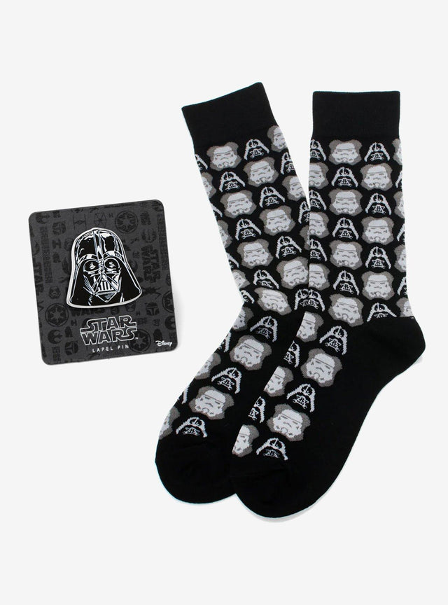 Set de calcetines negros y pin de solapa de Star Wars