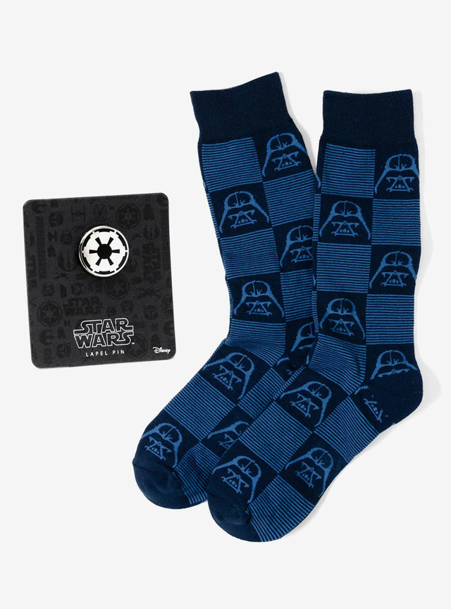 Calcetines a cuadros de Darth Vader con pin imperial