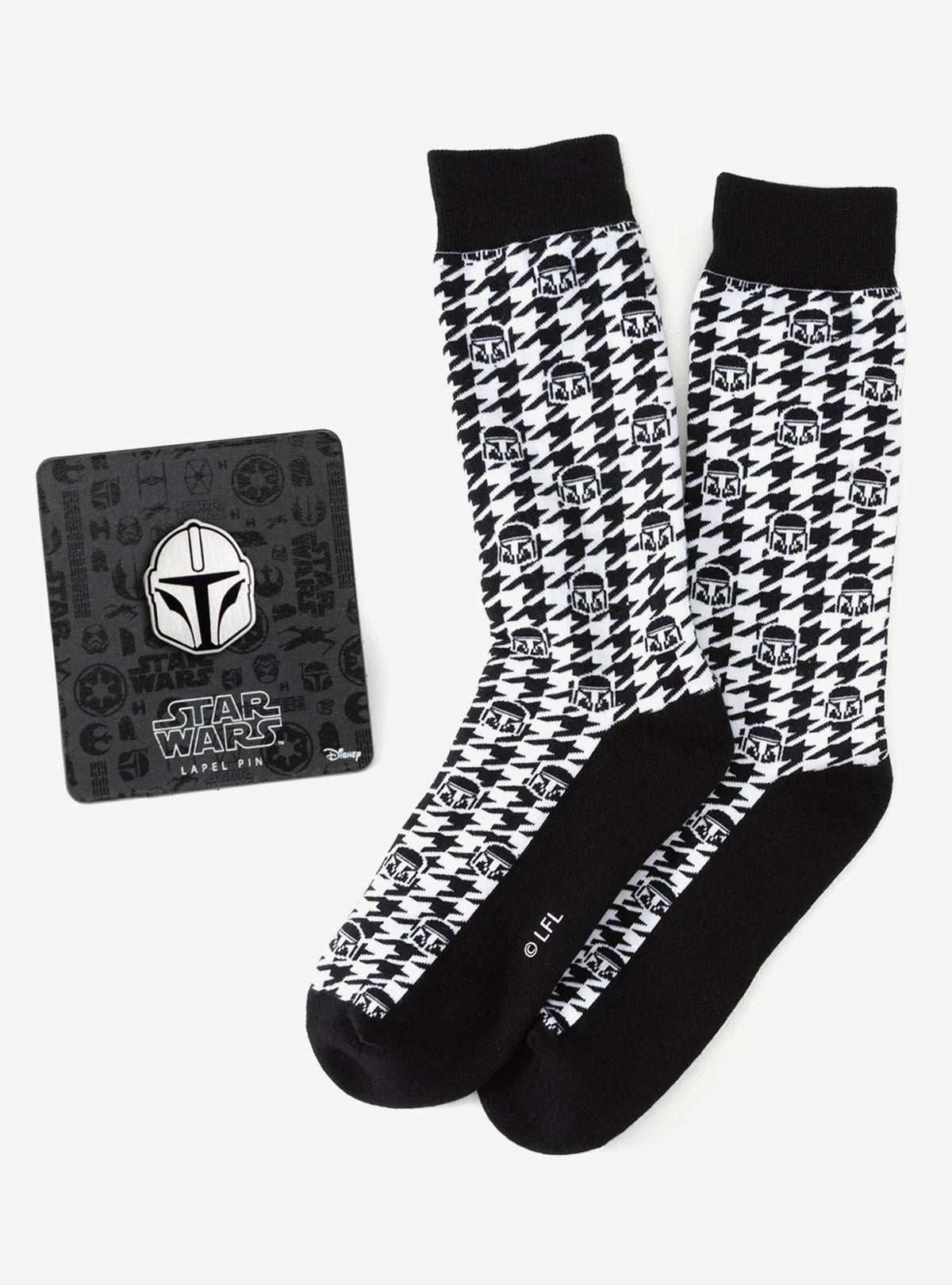 Set Star Wars: calcetines y pin de solapa de The Mandalorian