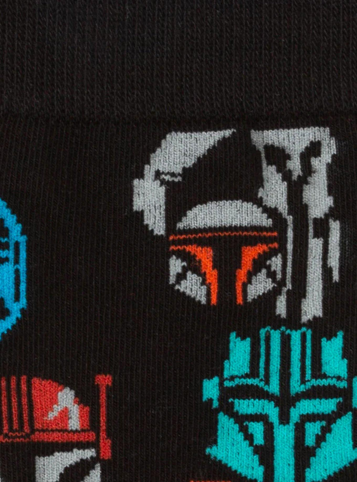 Set de calcetines y pin Star Wars: Mandalorian y Mythosaur