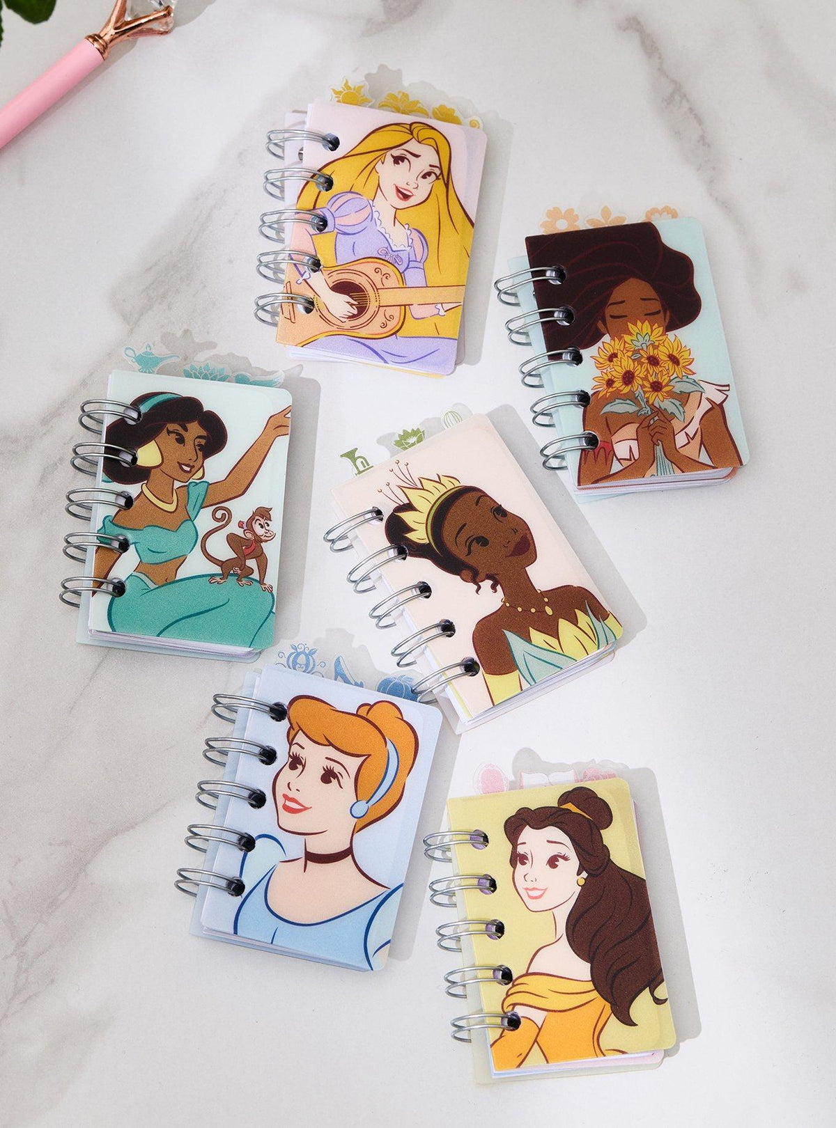 Mini cuaderno sorpresa con pestañas Disney Princess