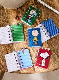 Cuaderno mini con pestañas sorpresa de Peanuts