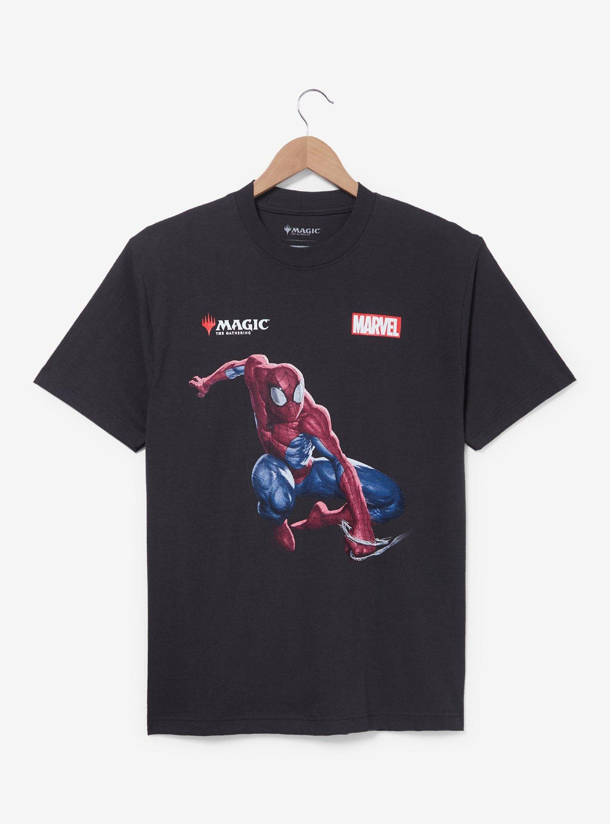 Polera Magic: The Gathering x Marvel Spider-Man