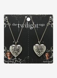 Set de collares con relicarios de Rosalie y Emmett