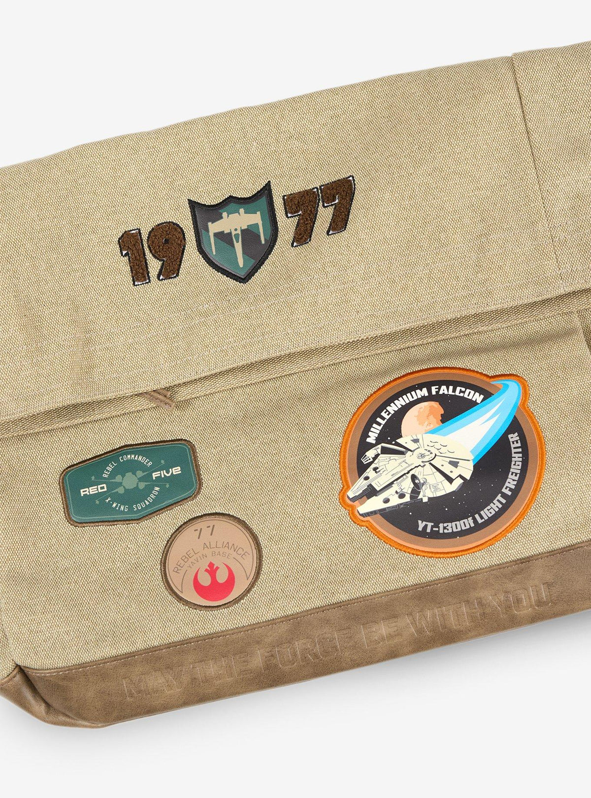 Bolso bandolera Star Wars con parches bordados