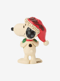 Mini figura de Snoopy con corona de corazones