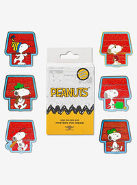 Pin sorpresa Peanuts: Snoopy y su casa