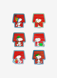 Pin sorpresa Peanuts: Snoopy y su casa