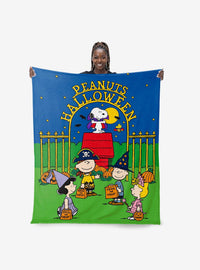 Manta Peanuts de Halloween con tacto sedoso