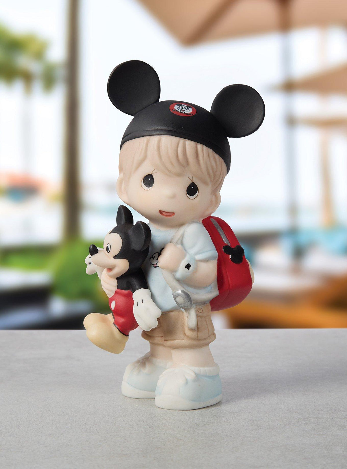 Figura de porcelana Precious Moments, fan de Disney