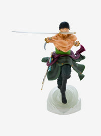 Figura de Roronoa Zoro que brilla en la oscuridad