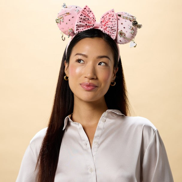 Diadema con orejas y dijes de Minnie Mouse