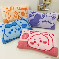 Funda de almohada elástica Chiikawa - Hachiware