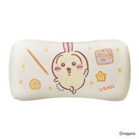 Almohada de descanso Chiikawa: Usagi a rayas