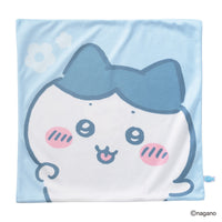 Funda de cojín Chiikawa Hachiware con flores