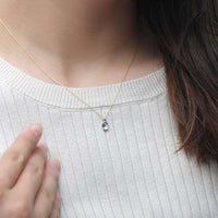 Collar colgante Jasmine de oro amarillo 10K y topacio