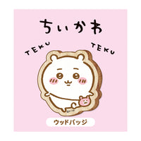 Pin de madera de Chiikawa