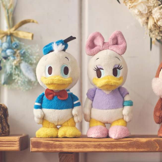 Peluche de pie de Daisy - Disney stanDs