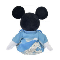 Peluche de Mickey Mouse con atuendo tradicional japonés