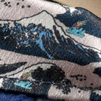 Llavero de peluche Stitch con vestimenta tradicional