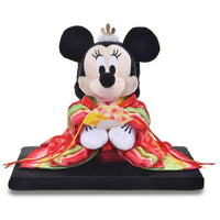 Peluche de Minnie con atuendo tradicional japonés