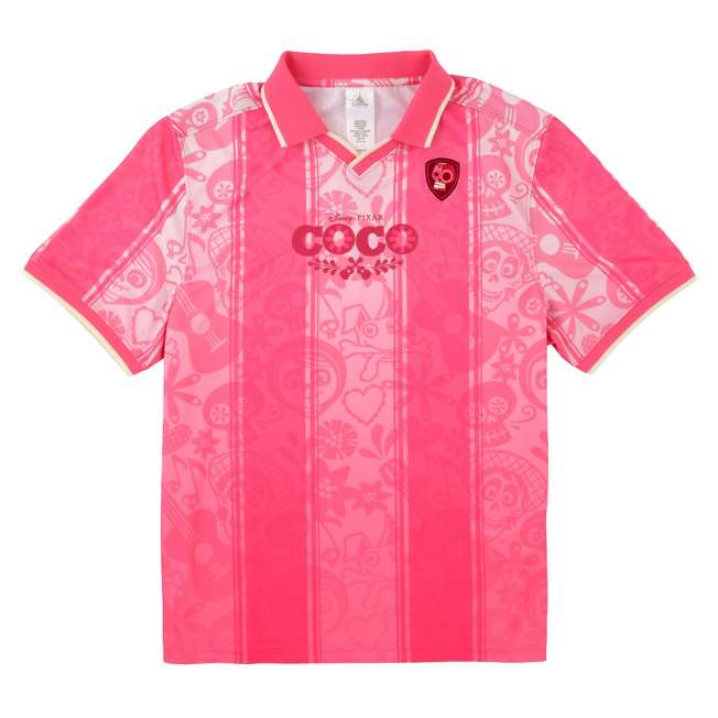 Camisa rosada Coco con Miguel, Dante y Héctor
