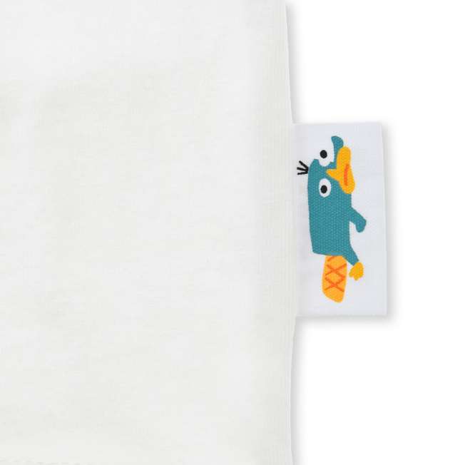 Polera blanca Phineas and Ferb con agentes bordados