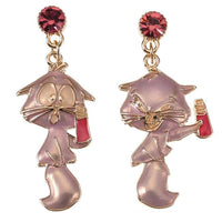 Aros colgantes asimétricos de Yzma Kitty