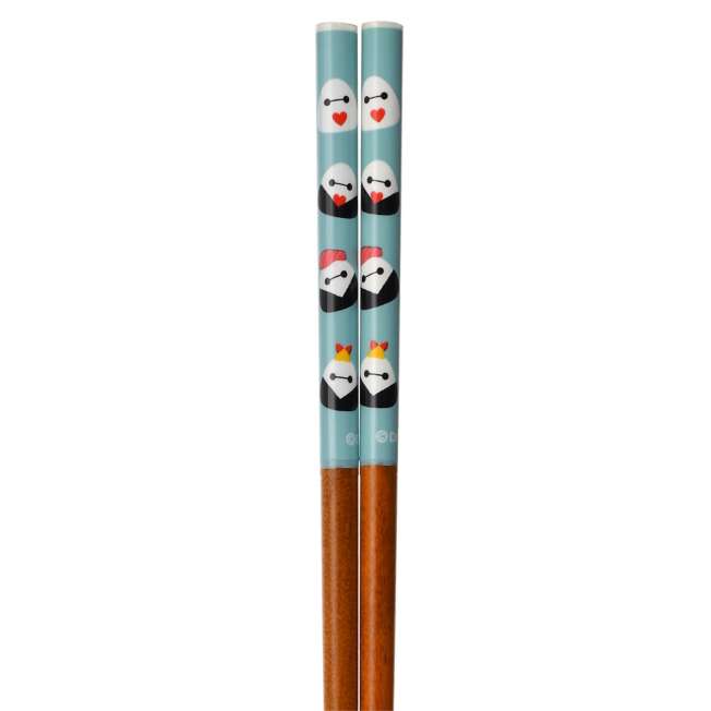 Palitos de madera Baymax con diseño de onigiri
