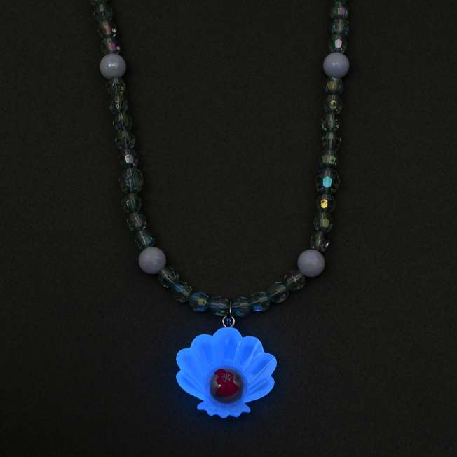 Collar de cuentas luminiscente de Ariel para niños