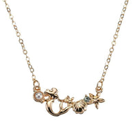 Collar con silueta de Ariel