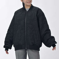 Chaqueta acolchada negra con rostro de Mickey