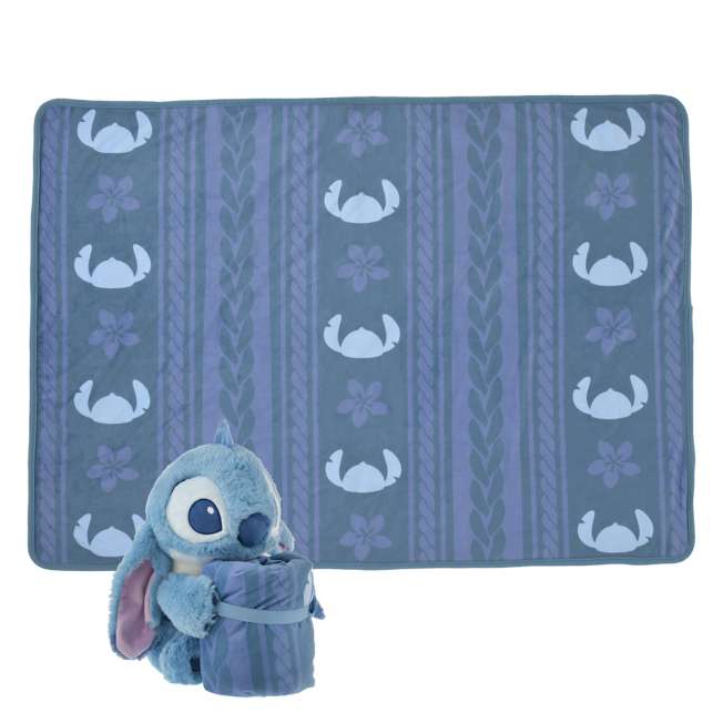 Manta con peluche de Stitch y bufanda tejida