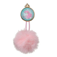 Coletero infantil de Ariel con pompón de pelo sintético