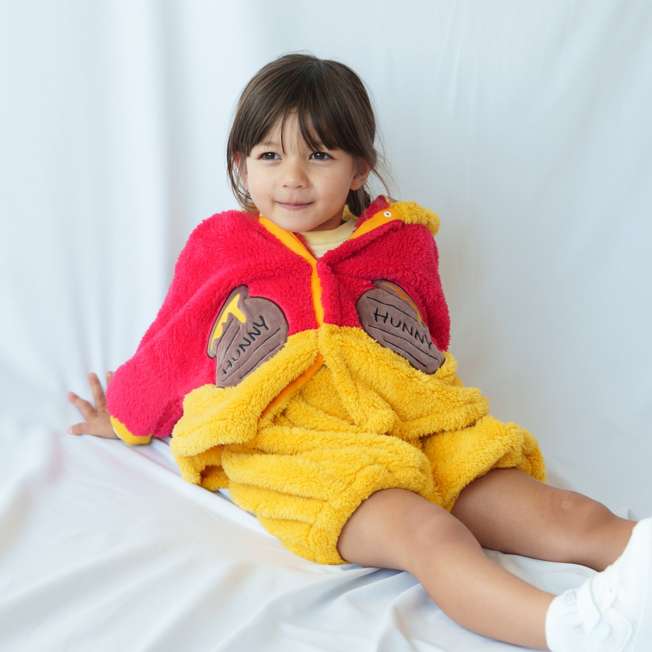 Polerón poncho infantil Winnie the Pooh 90–100