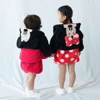 Pantalón infantil rojo de Mickey con tirantes