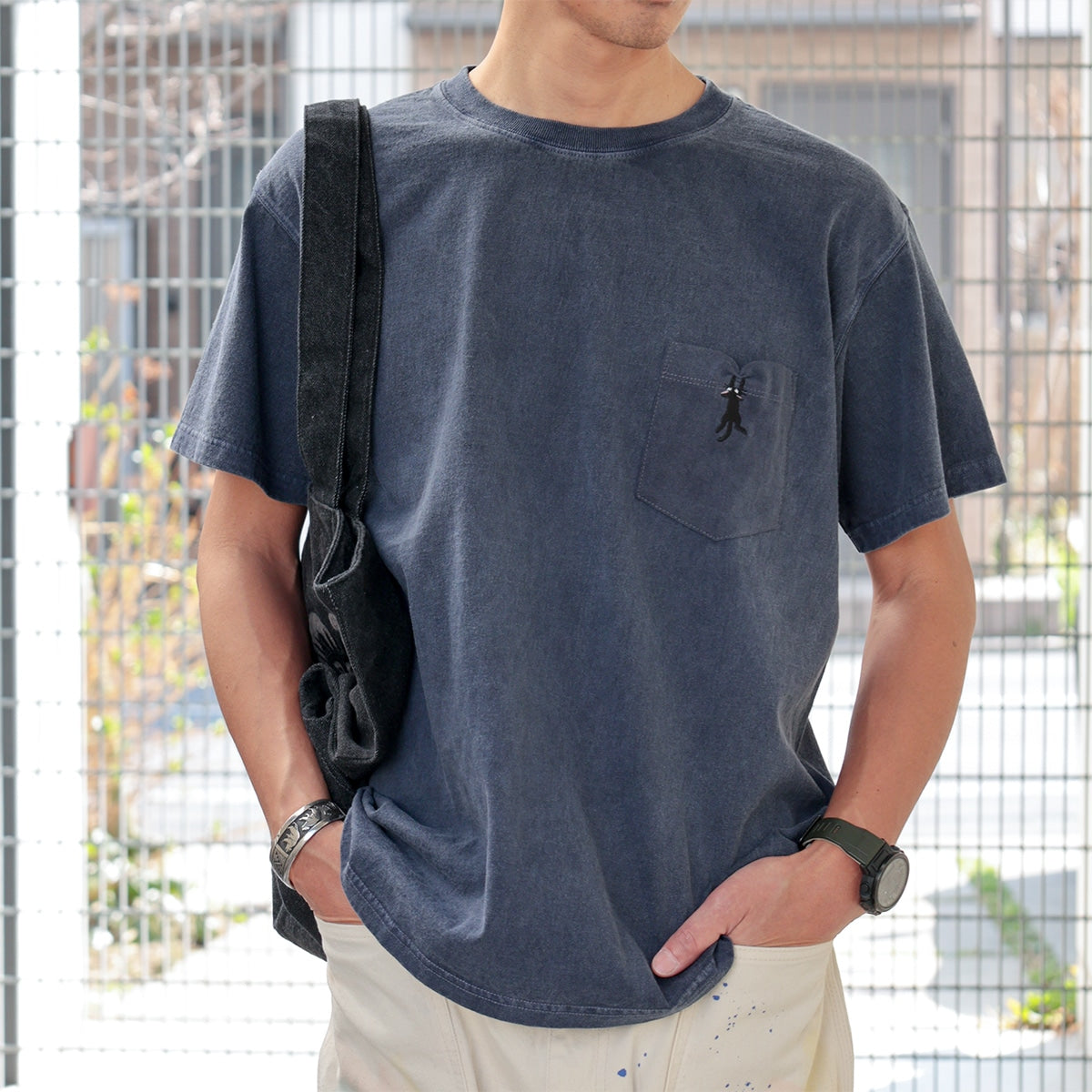Polera bordada de Jiji - Kiki: Entregas a domicilio