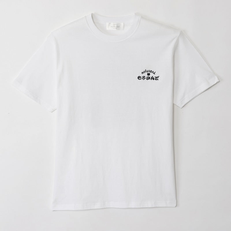 Polera blanca Mofusand con diseño de sushi