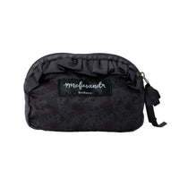 Estuche Mofusand estilo balletcore negro