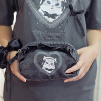 Estuche Mofusand estilo balletcore negro